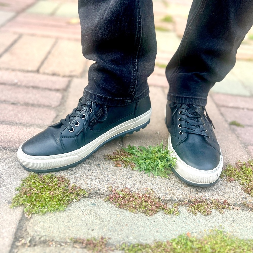Joussen Men's Black High-Top Lace & Zip Sneakers - Picture 5 of 8